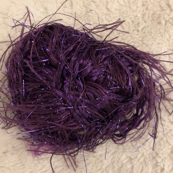 SALE! 💜 Bundle of designer yarn: lavender mohair & purple - Picture 6 of 9